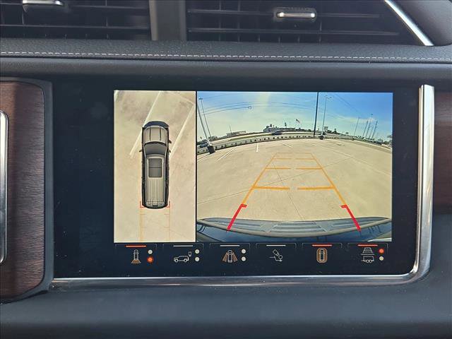 Used 2023 GMC Yukon Denali Ultimate image 12