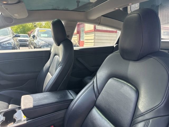 Used 2019 Tesla Model 3 Long Range RWD image 10