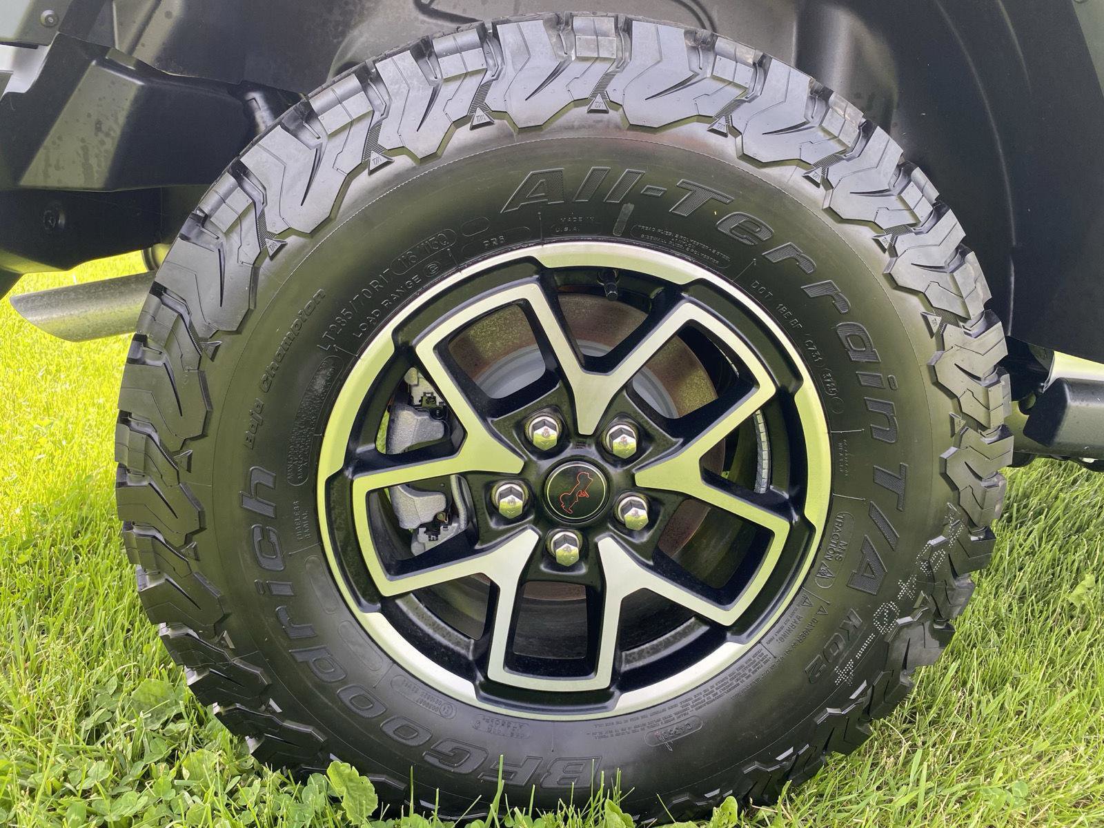 New 2026 Jeep Wrangler Unlimited Rubicon w/ Safety Group AWD/4WD image 37