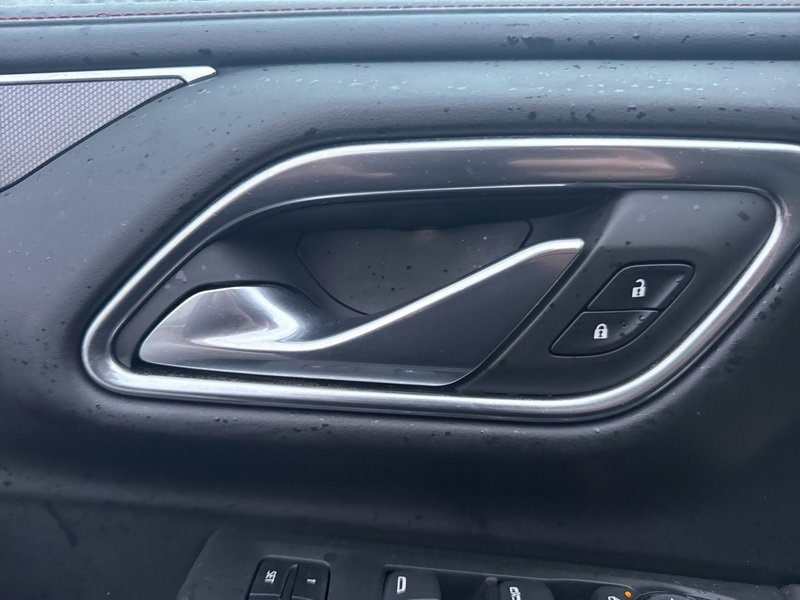 Used 2021 Chevrolet Suburban RST w/ Luxury Package image 19