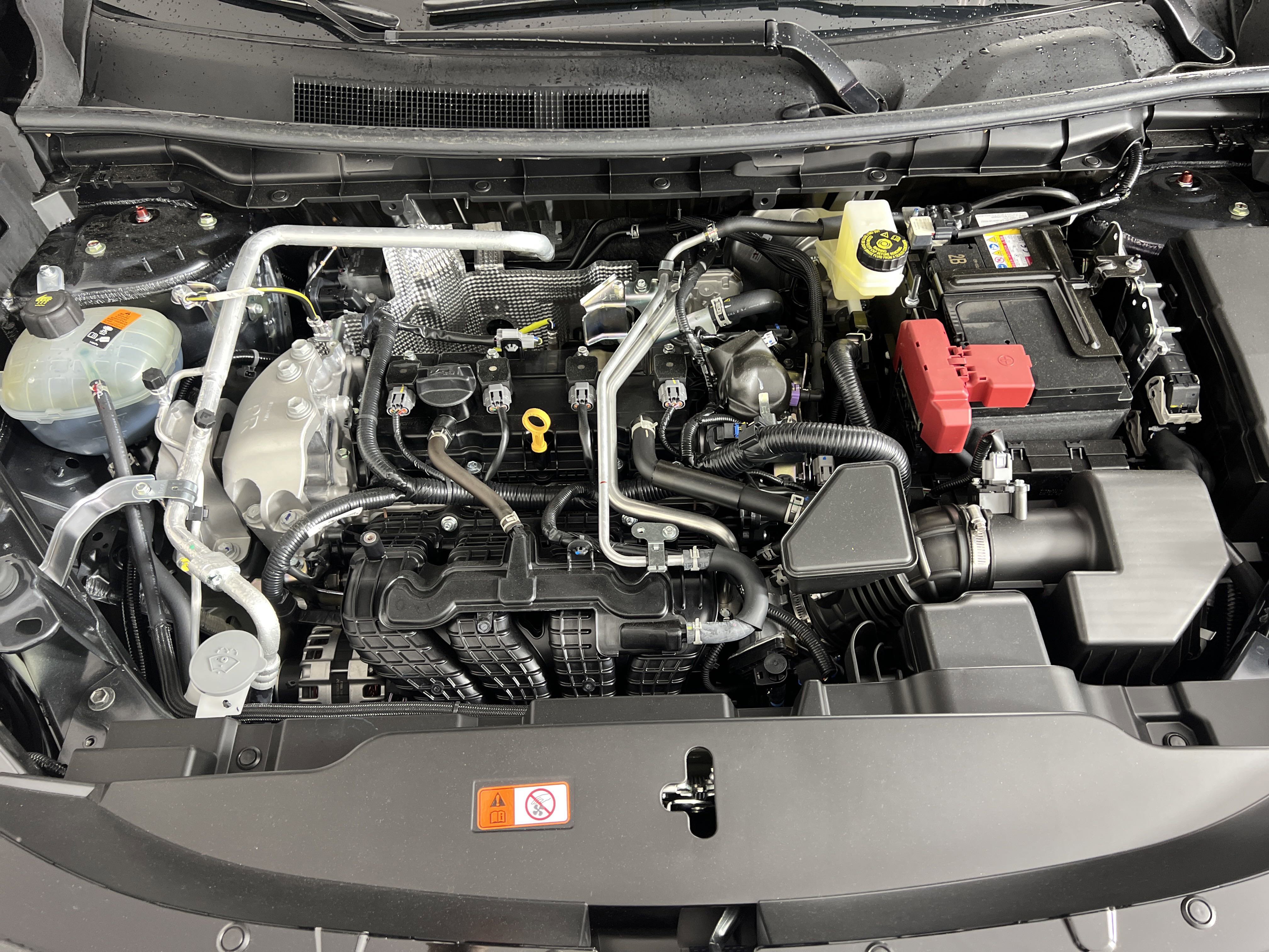 New 2025 Mitsubishi Outlander SEL image 16