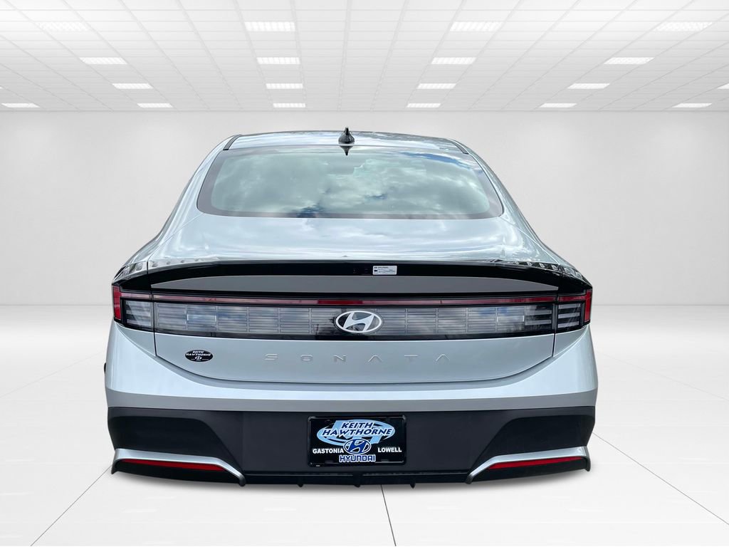 New 2025 Hyundai Sonata SE FWD image 6