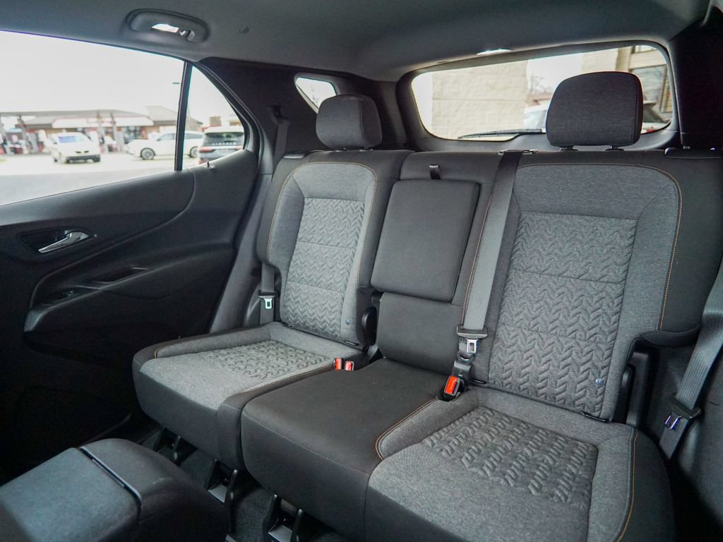 Used 2024 Chevrolet Equinox LT FWD image 30