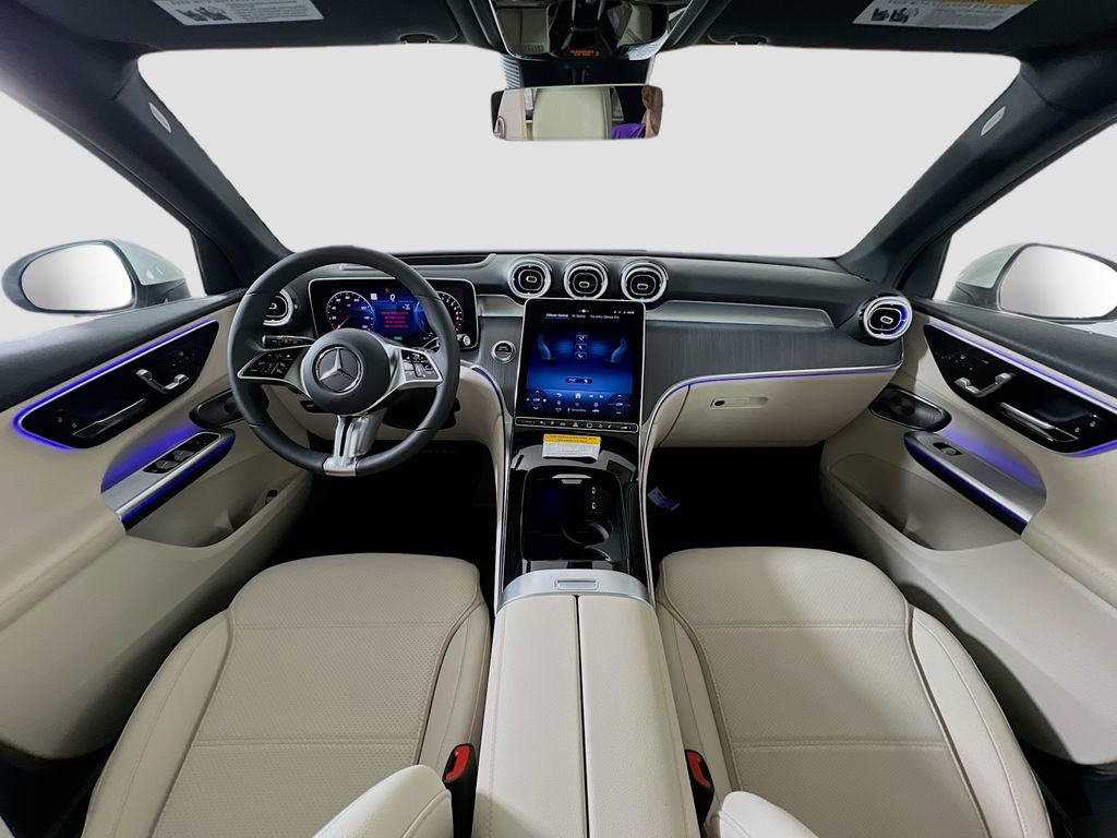 Used 2026 Mercedes-Benz GLC 350e 4MATIC image 9