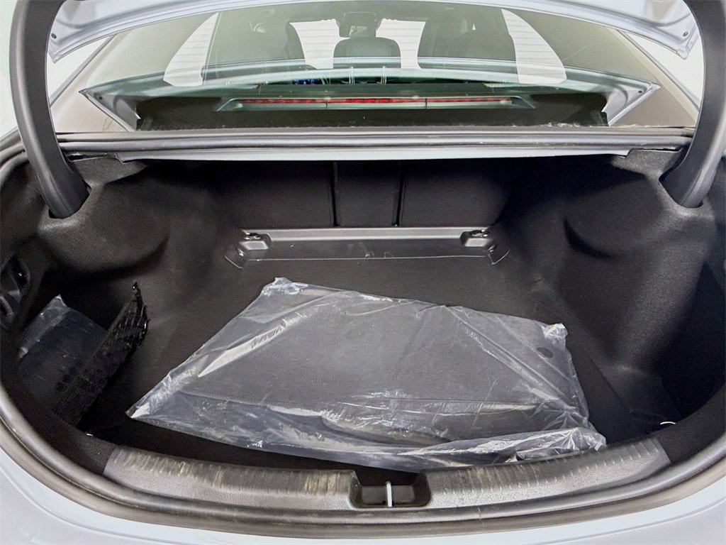 Used 2025 Mercedes-Benz C 300 4MATIC Sedan image 28