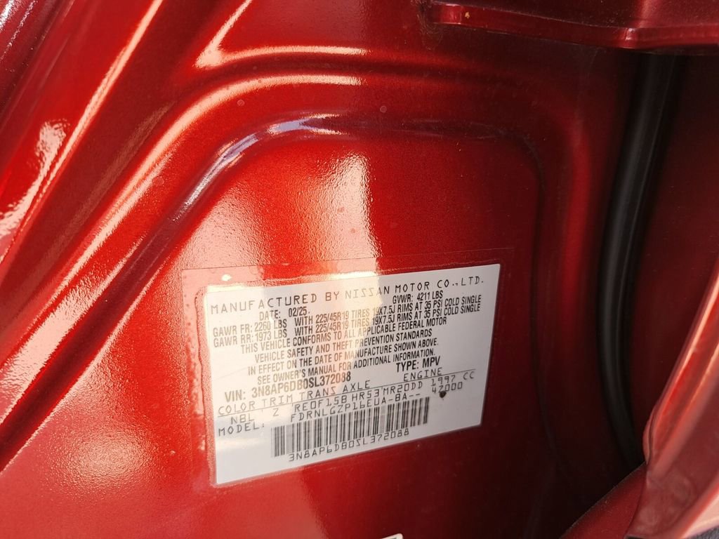 Used 2025 Nissan Kicks SR image 24