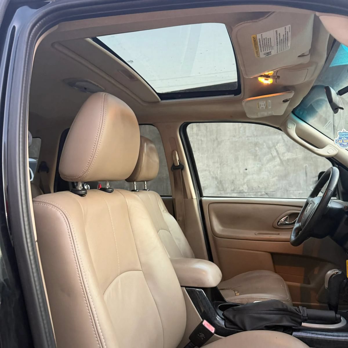 Used 2005 MAZDA Tribute s FWD image 9