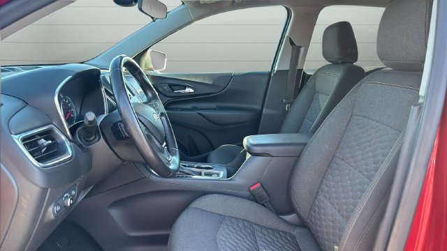 Used 2020 Chevrolet Equinox LT w/ Driver Convenience Package FWD image 20