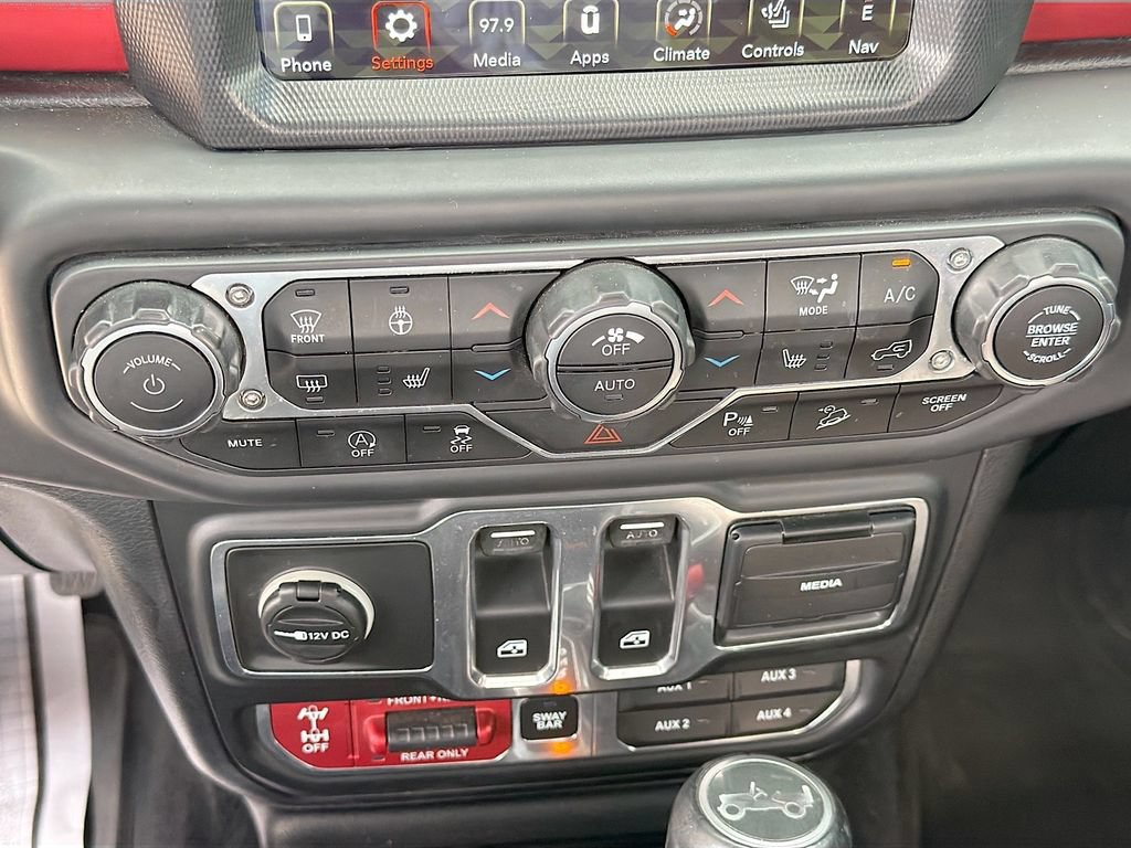 Used 2018 Jeep Wrangler Rubicon AWD/4WD image 30