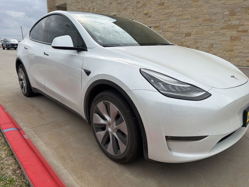 Used 2023 Tesla Model Y Long Range image 7