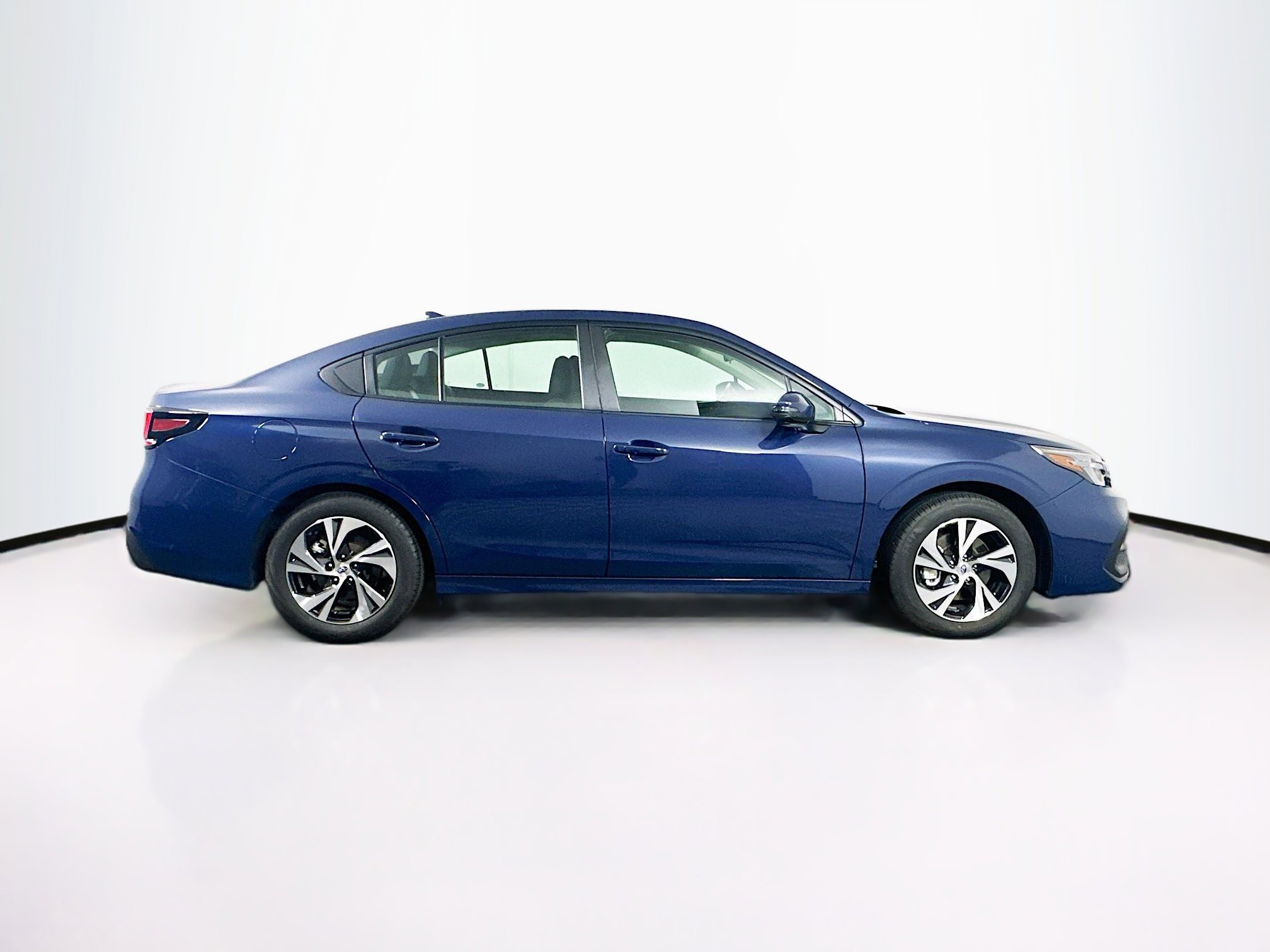 Used 2025 Subaru Legacy Premium AWD/4WD image 10
