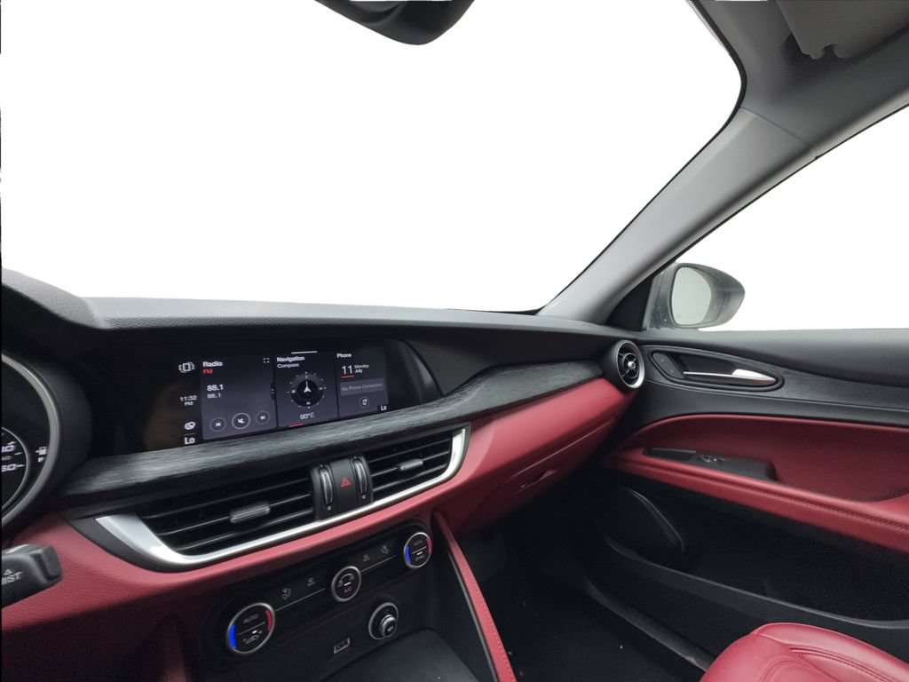 Used 2021 Alfa Romeo Stelvio Sprint w/ Nero Edizione RWD image 45