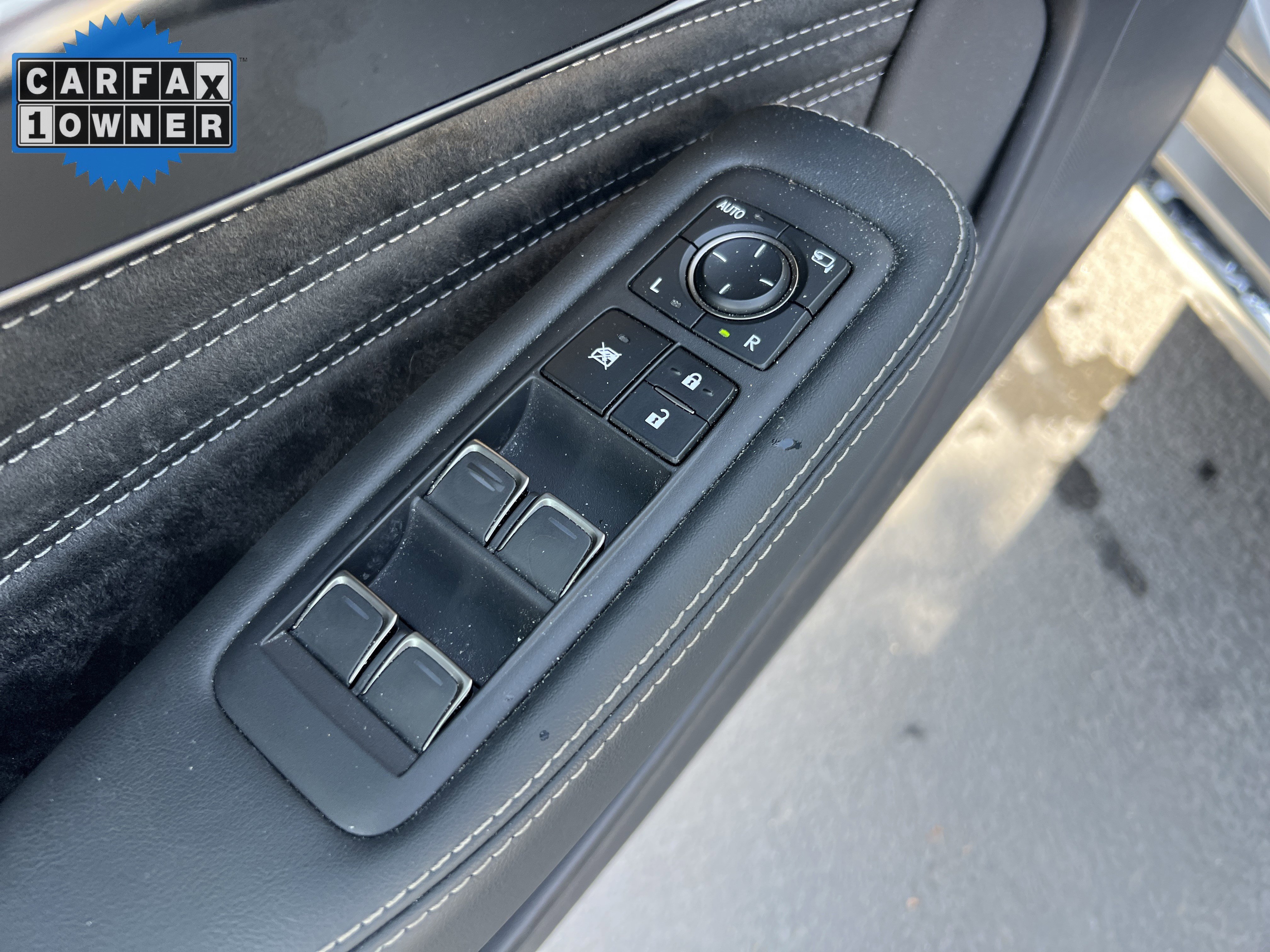 Used 2024 Lexus LS 500 RWD image 15
