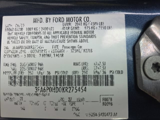 Used 2019 Ford Fusion SE FWD image 25