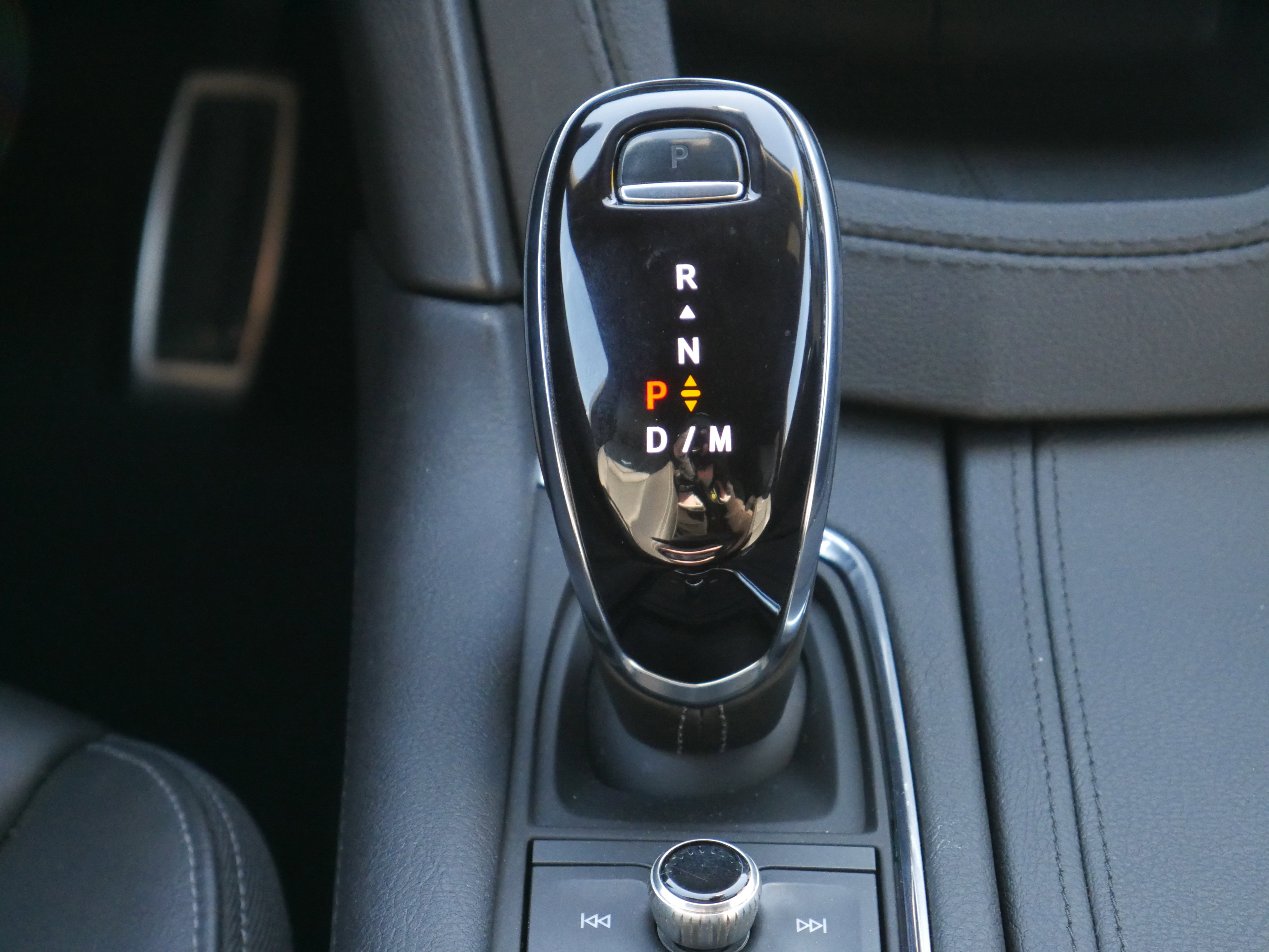 Certified 2024 Cadillac XT6 Sport w/ Technology Package image 22