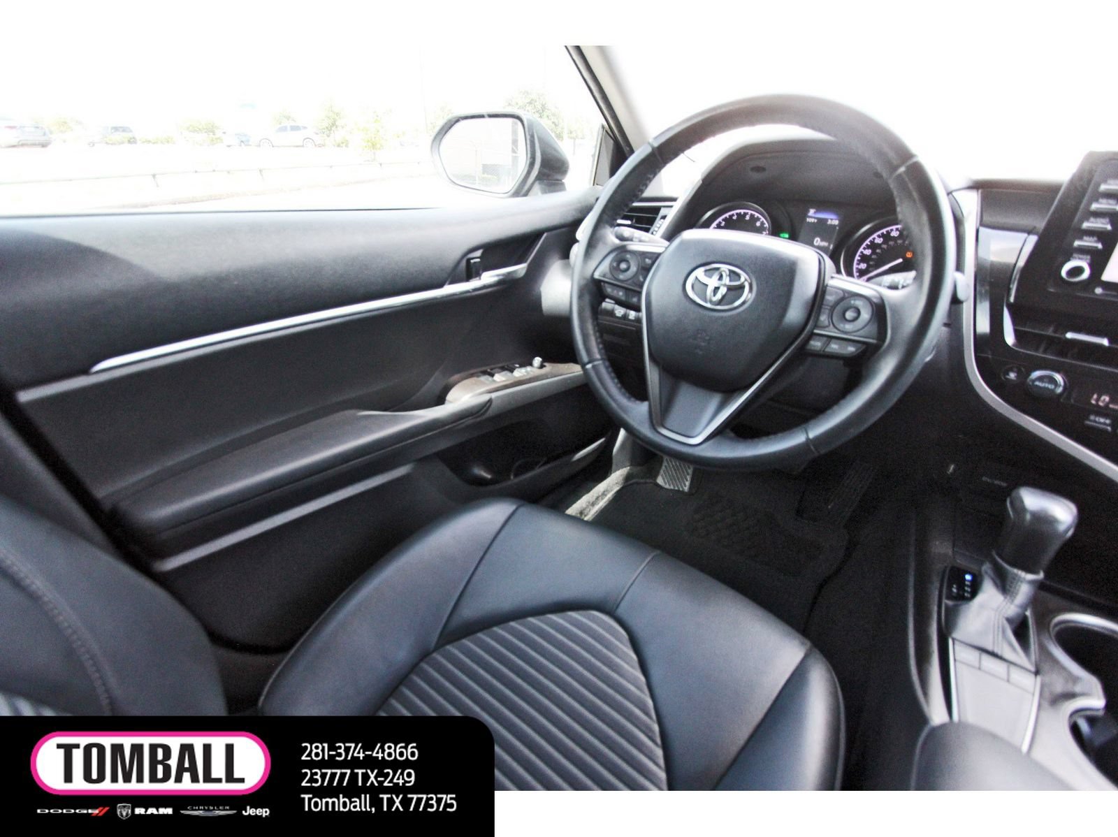 Used 2022 Toyota Camry SE w/ Convenience Package FWD image 9