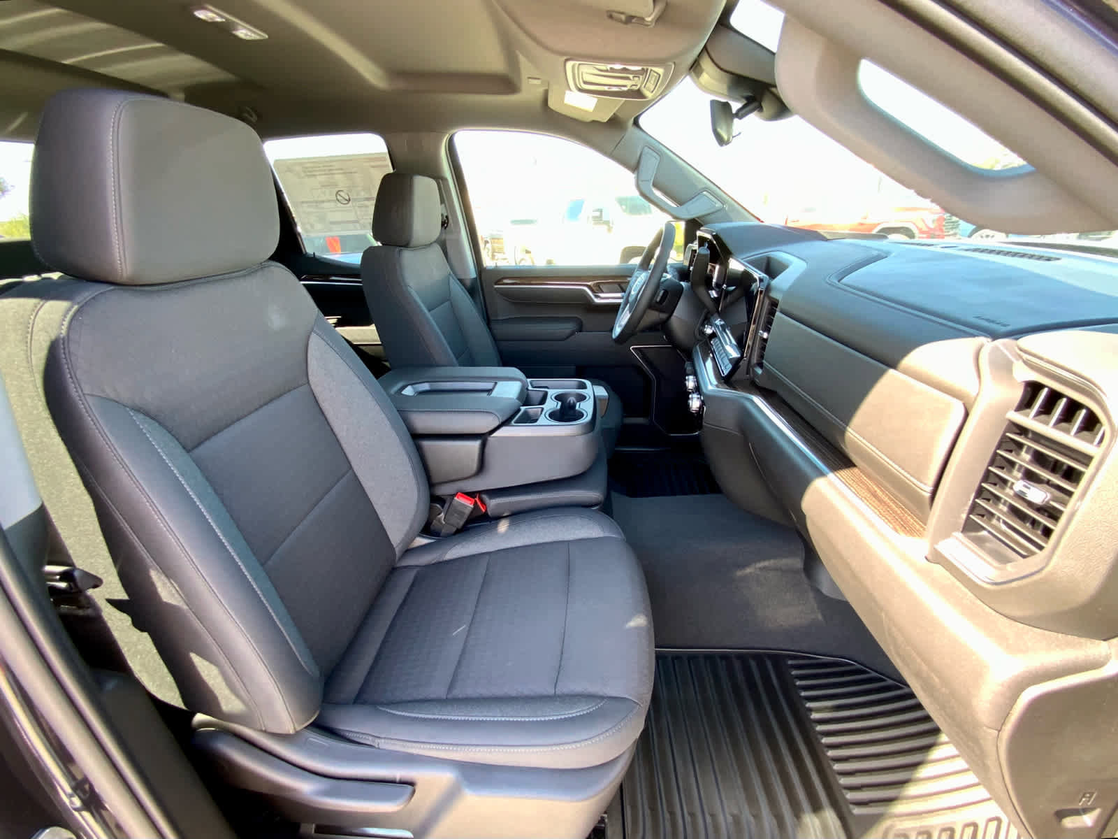 New 2026 GMC Sierra 1500 Elevation image 30