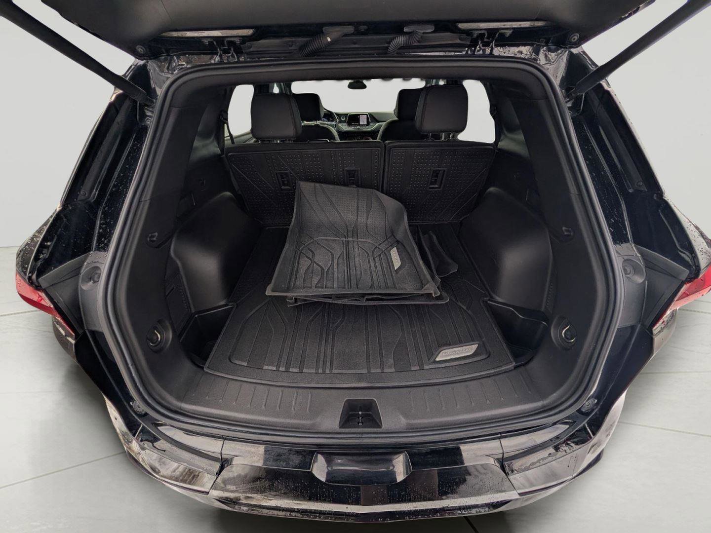 Used 2022 Chevrolet Blazer RS w/ Enhanced Convenience Package image 24