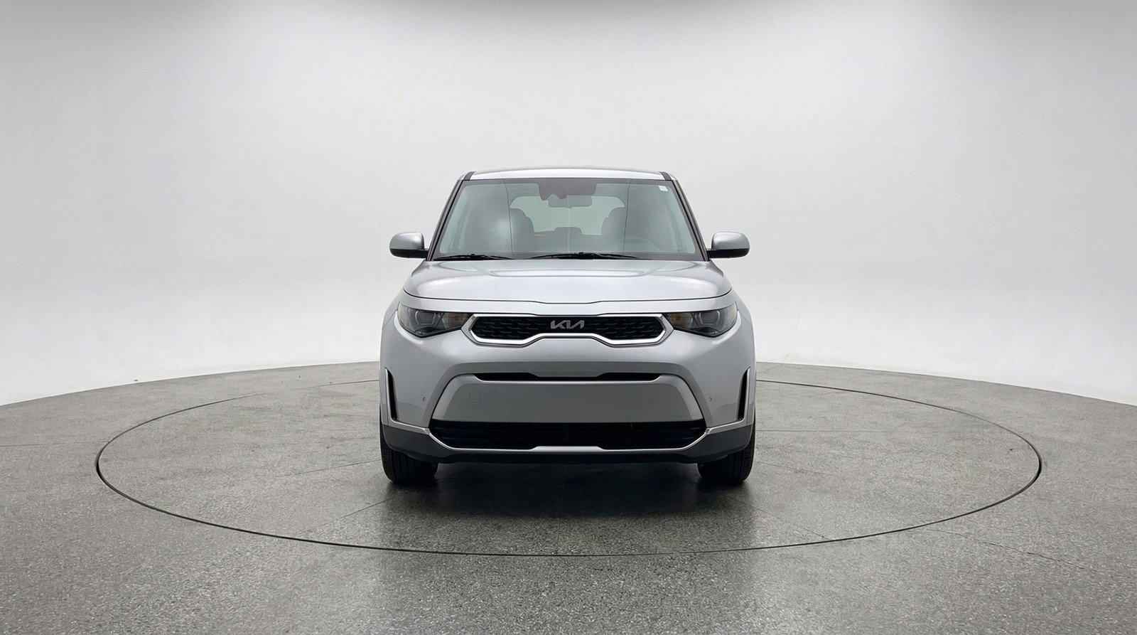 Used 2025 Kia Soul LX w/ LX Technology Package image 2