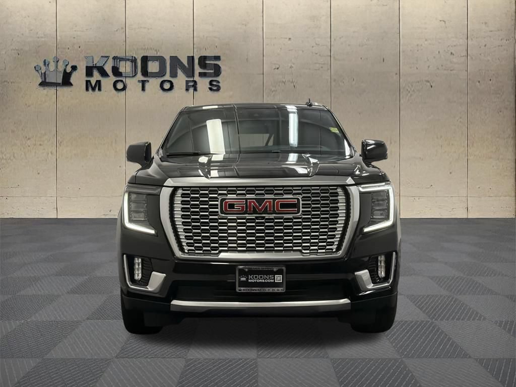 Used 2021 GMC Yukon XL Denali AWD/4WD image 3