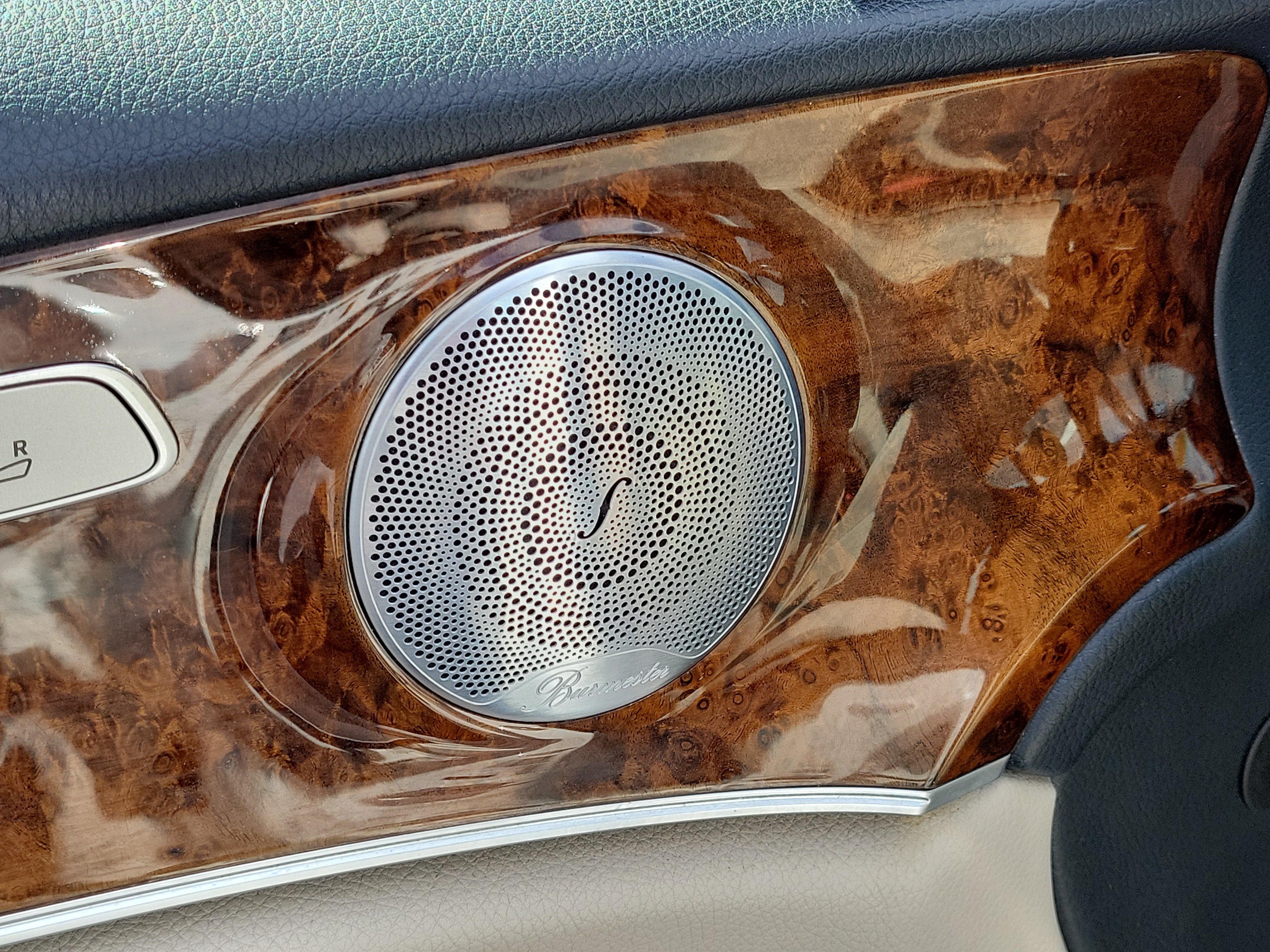 Used 2018 Mercedes-Benz E 300 image 19