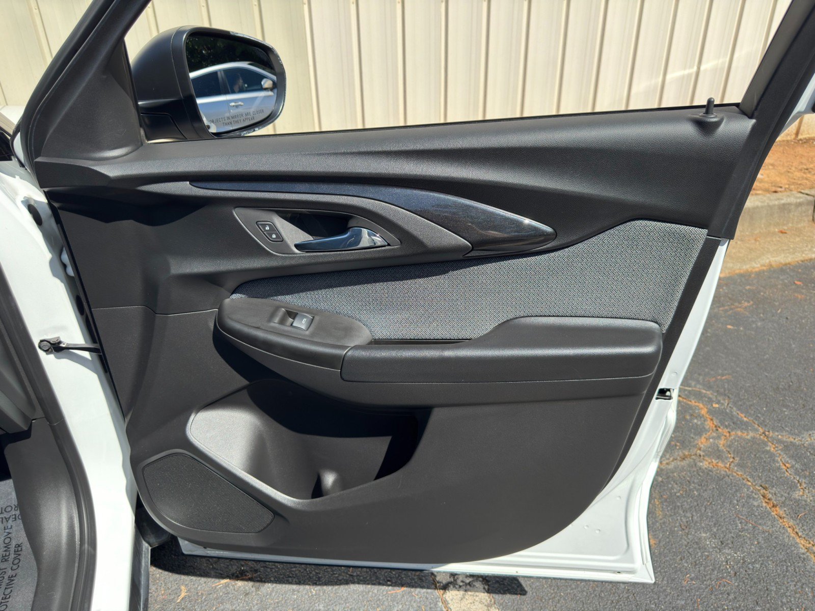 Used 2023 Chevrolet TrailBlazer LS FWD image 37