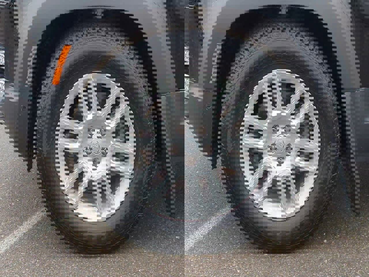 Used 2023 Land Rover Defender 110 S image 13