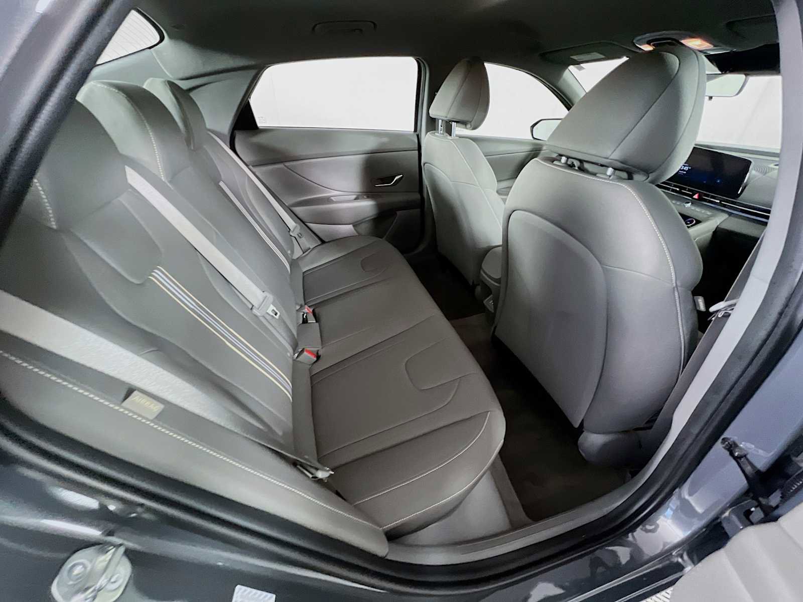 Certified 2024 Hyundai Elantra SEL image 26