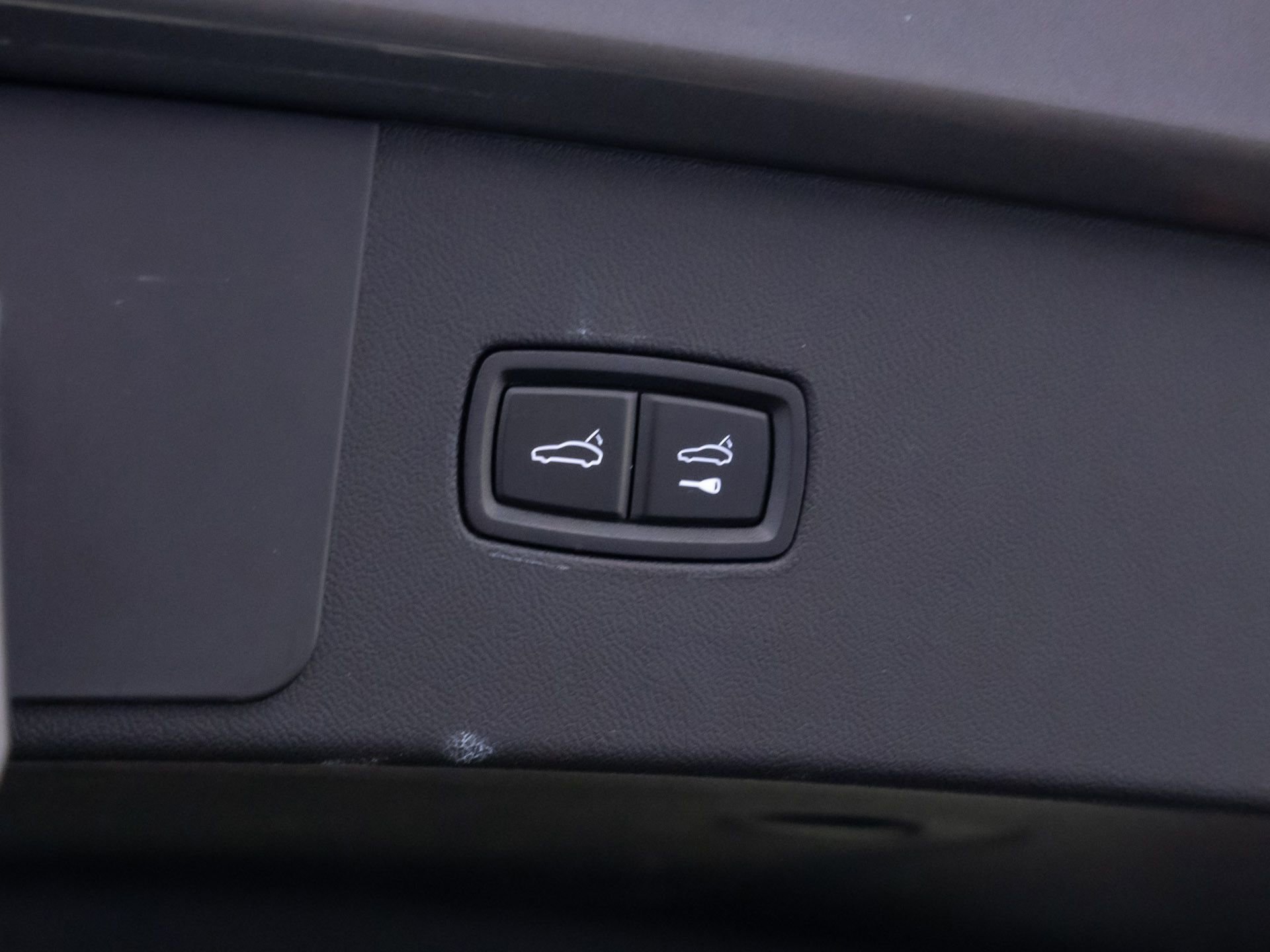 Certified 2023 Porsche Cayenne image 31