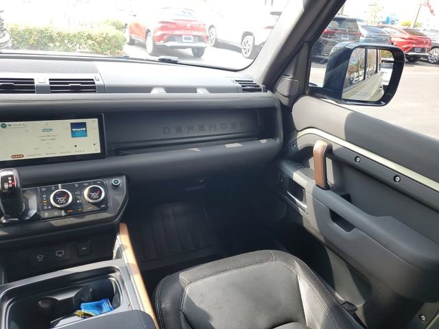 Used 2023 Land Rover Defender 110 X-Dynamic SE image 14