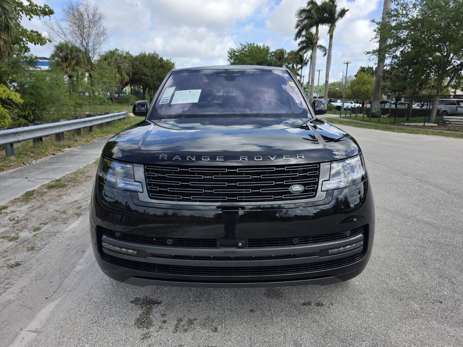 Certified 2023 Land Rover Range Rover SE AWD/4WD image 8
