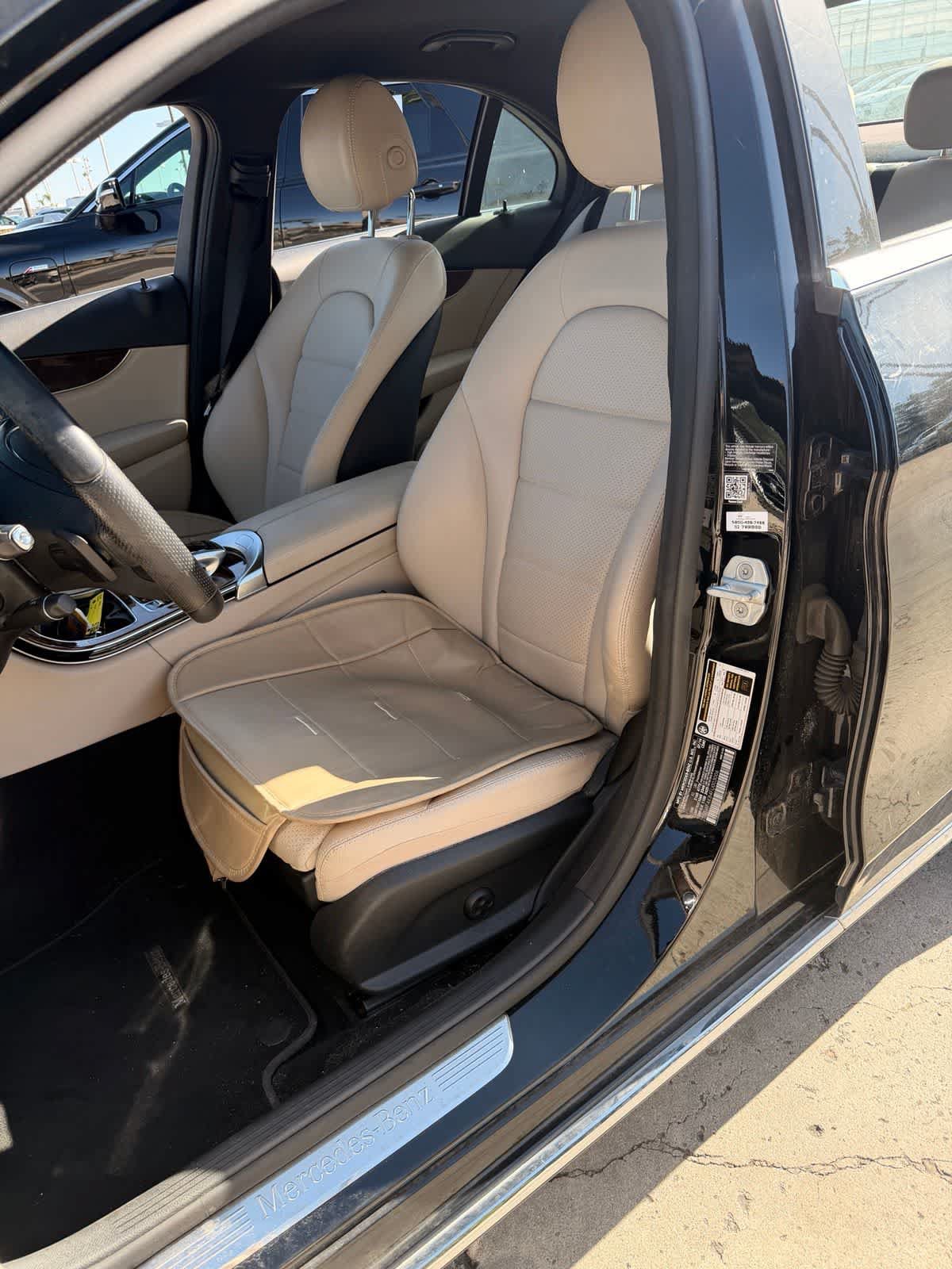 Used 2015 Mercedes-Benz C 300 4MATIC Sedan image 9