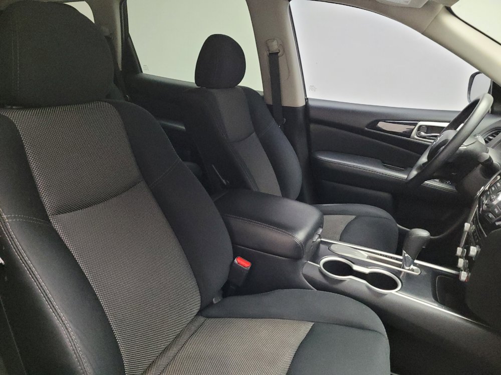 Used 2019 Nissan Pathfinder S FWD image 21
