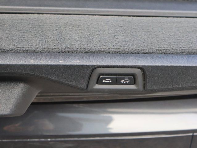 Used 2020 BMW X7 xDrive40i w/ Premium Package image 23