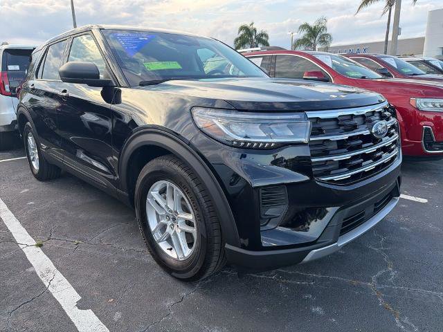 Certified 2026 Ford Explorer Active RWD image 2