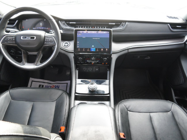 Used 2023 Jeep Grand Cherokee L Limited RWD image 17