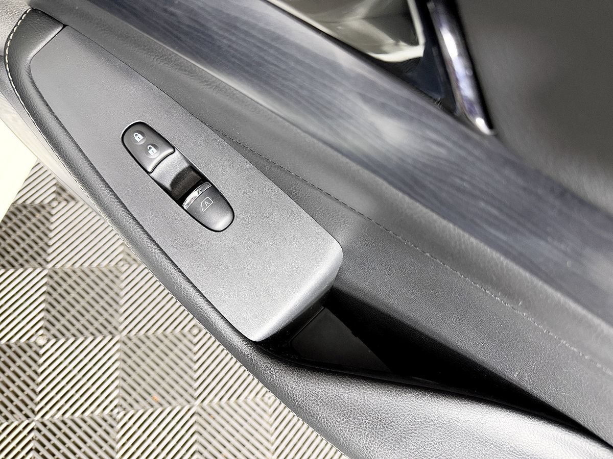 Used 2020 Nissan Maxima Platinum FWD image 49