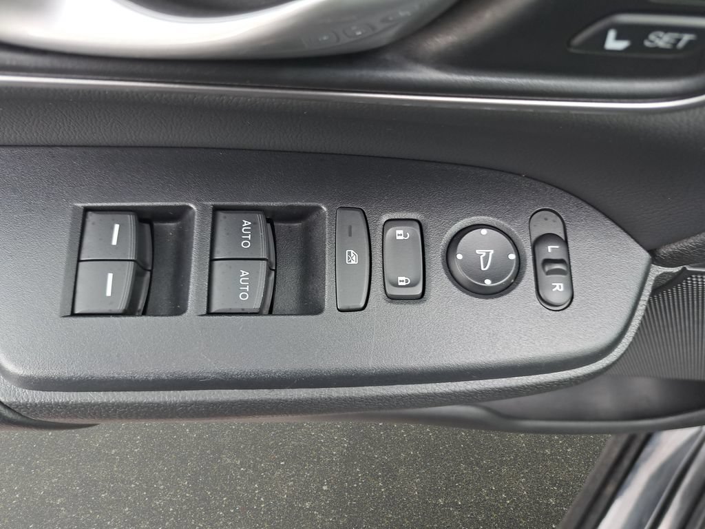 Used 2021 Honda CR-V EX-L image 28