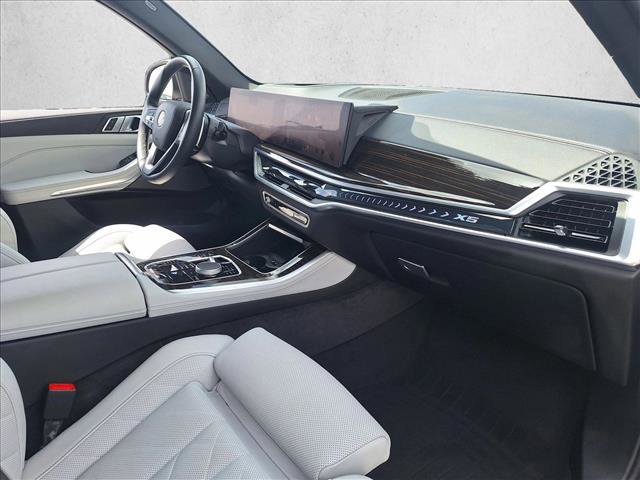 Used 2025 BMW X5 sDrive40i w/ Premium Package RWD image 19