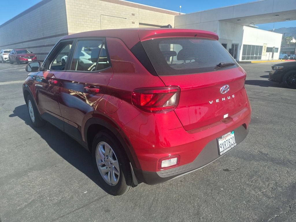 Used 2026 Hyundai Venue SE FWD image 10