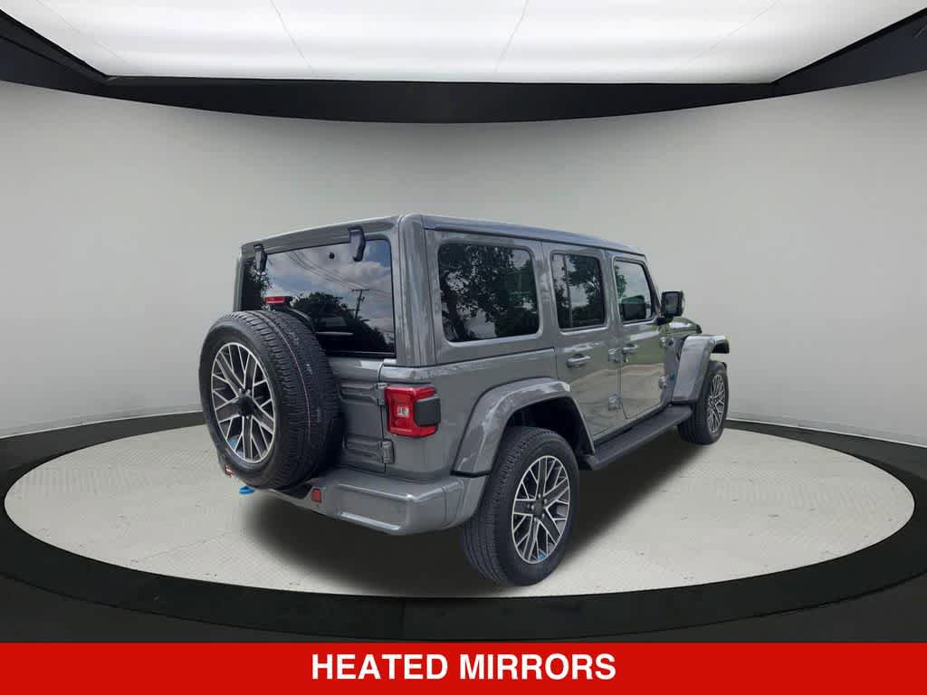 Used 2022 Jeep Wrangler Unlimited Sahara AWD/4WD image 6