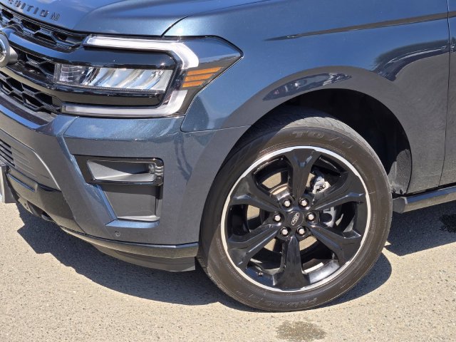 Certified 2023 Ford Expedition Limited AWD/4WD image 9