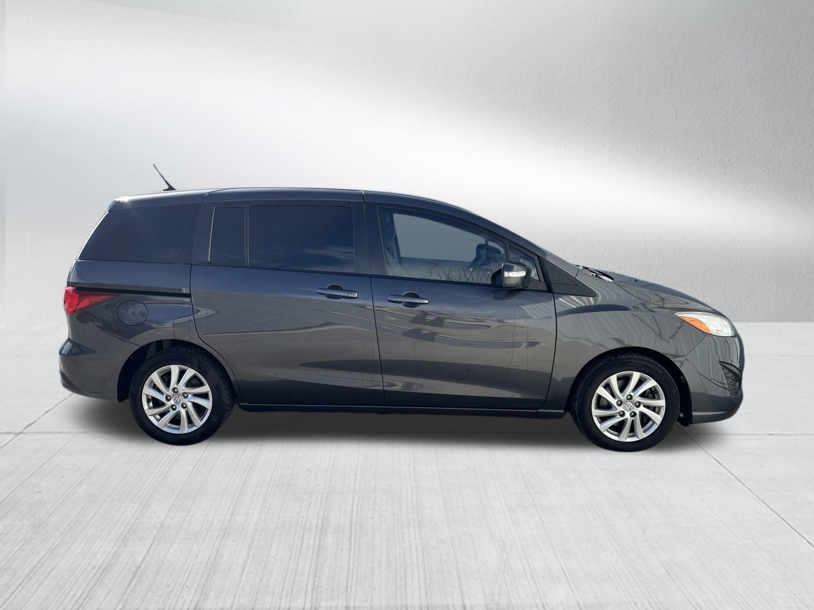 Used 2015 MAZDA MAZDA5 Sport image 5