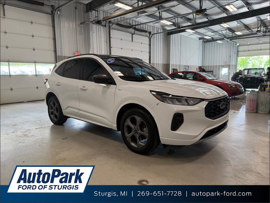 Used 2023 Ford Escape ST-Line w/ Tech Pack #1