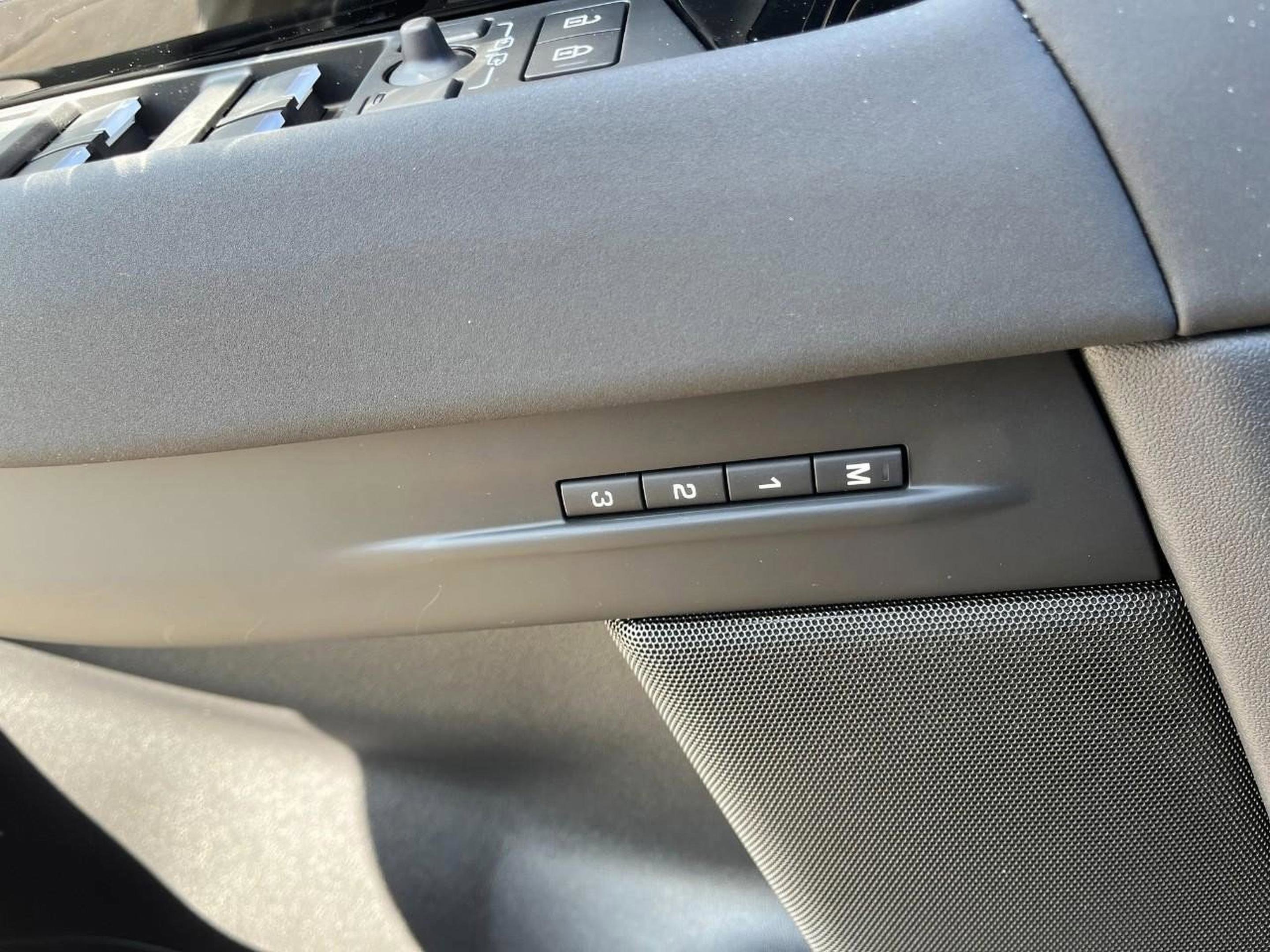 New 2026 Land Rover Range Rover Evoque Dynamic SE image 26