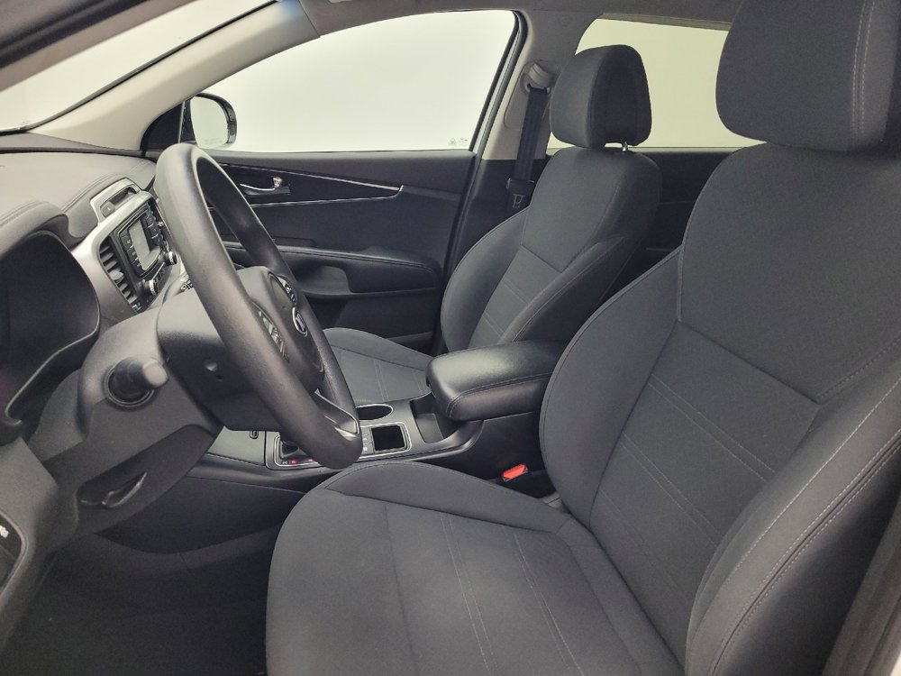 Used 2016 Kia Sorento LX image 17