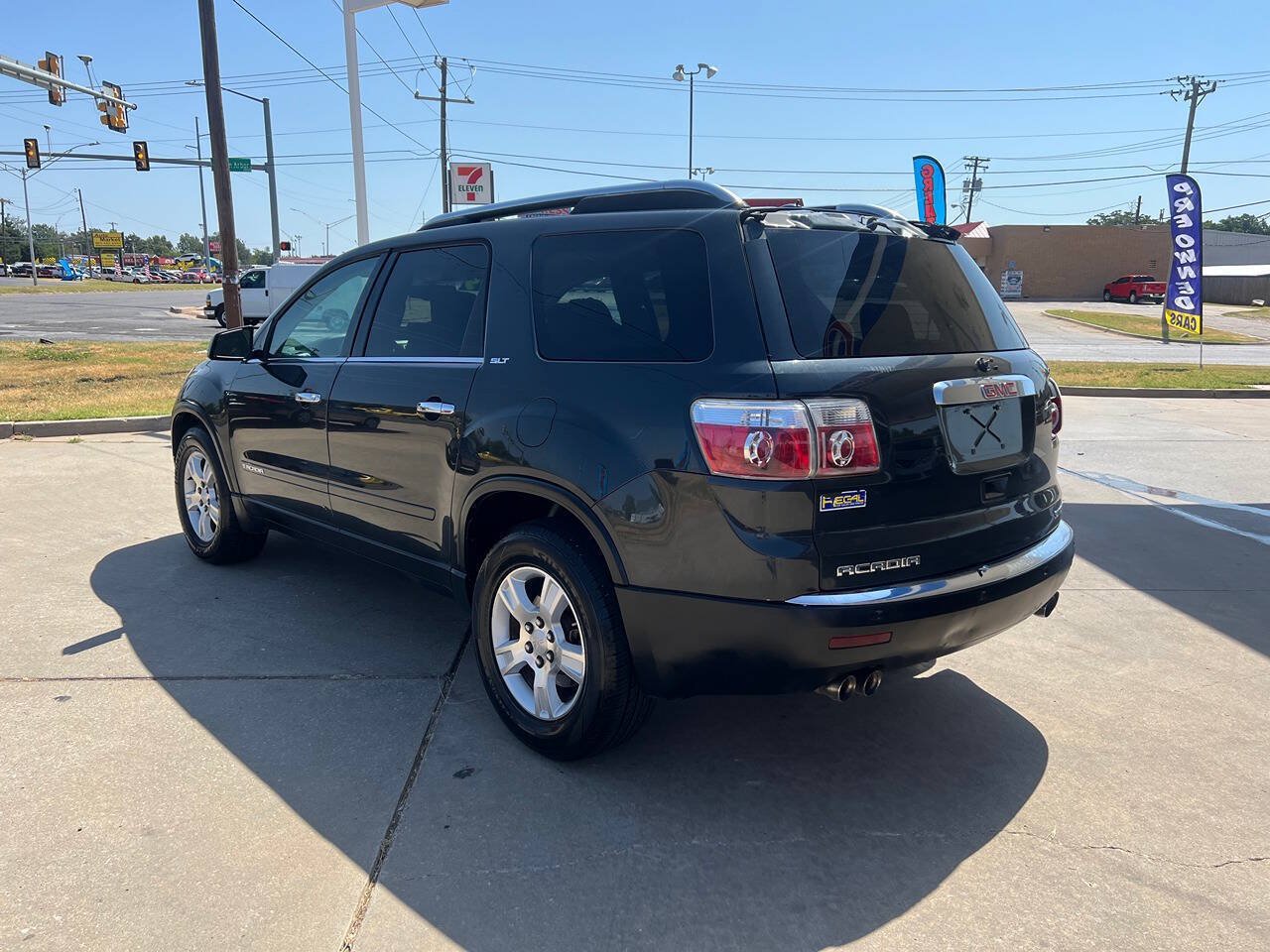Used 2007 GMC Acadia SLT w/ Convenience Package FWD image 5