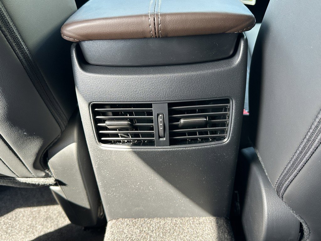 Certified 2025 MAZDA CX-30 2.5 Turbo w/ Premium Package image 8