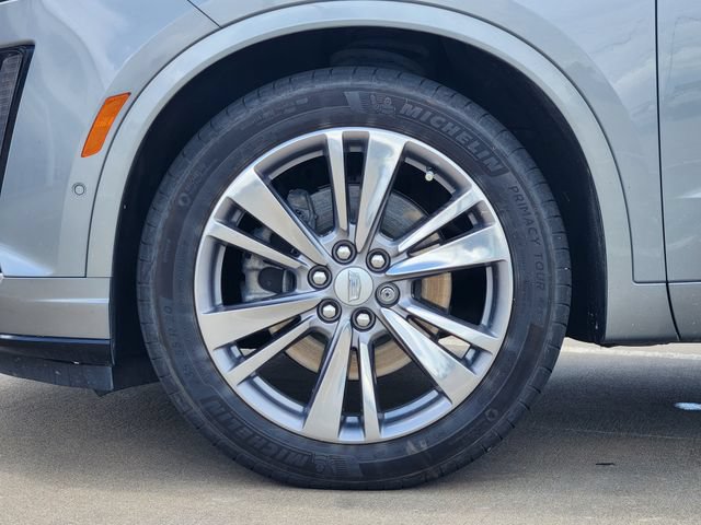 Used 2025 Cadillac XT6 Premium Luxury w/ Technology Package FWD image 10