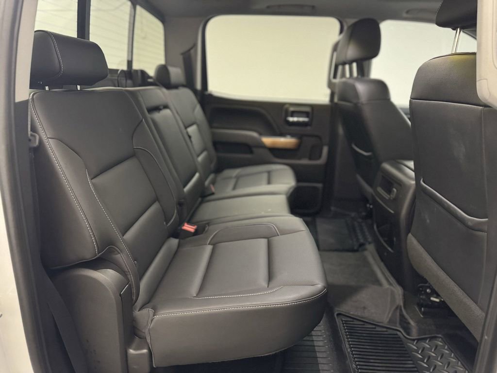 Used 2018 Chevrolet Silverado 2500 LTZ image 21